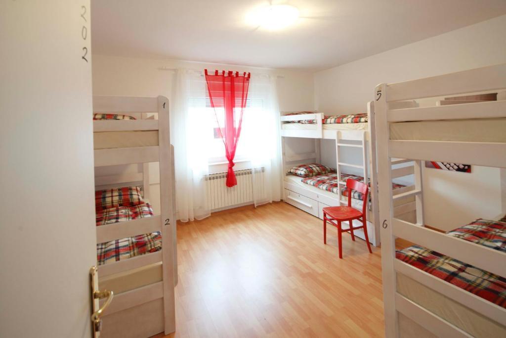 Pozitiv Hostel Zagreb Chambre photo