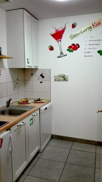 Pozitiv Hostel Zagreb Extérieur photo
